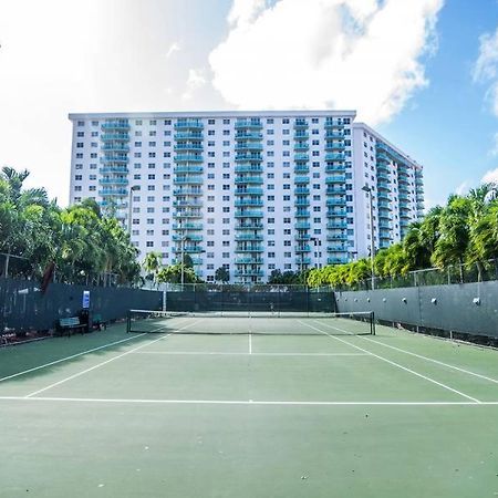 Marbella Miami Luxury Condos Майами-Бич Экстерьер фото